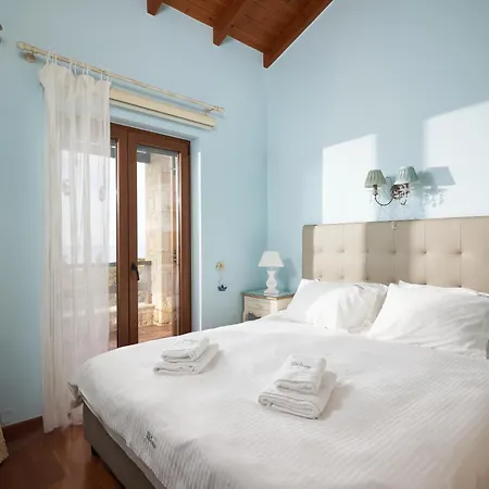 Paradissi In Crete Villa