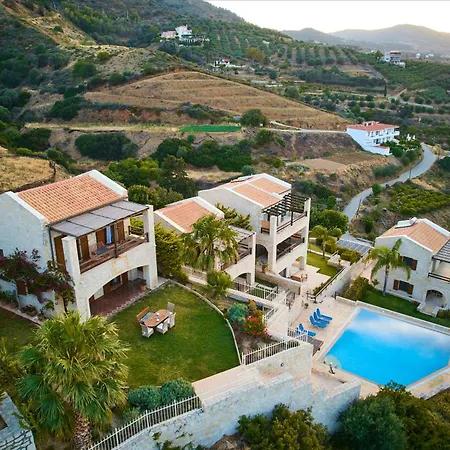 Paradissi In Crete Agia Pelagia (Creta)